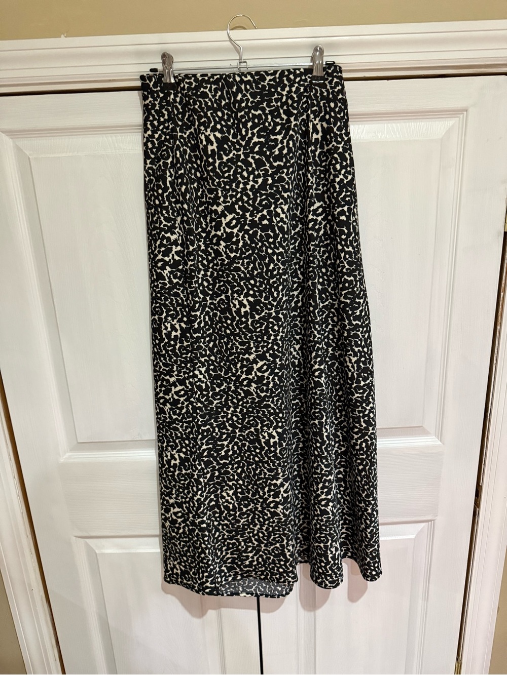 Black and White Printed Midi Skirt